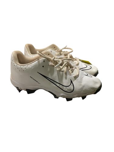 Used Nike BB/SB Cleats White Junior 05.5 11847-S000037331