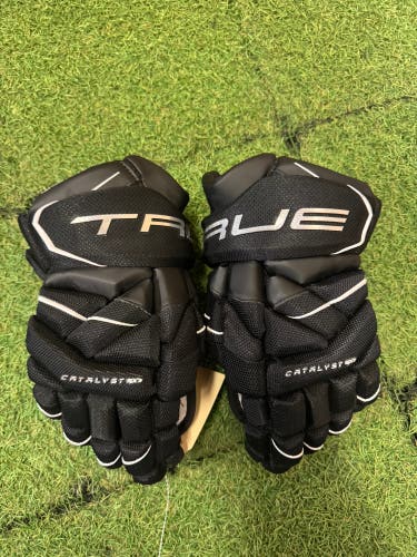 Black Junior True Catalyst 9x3 Gloves 12" (New)