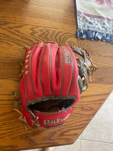 Wilson A2000 RH Infield Baseball Glove 11.5" (Used)