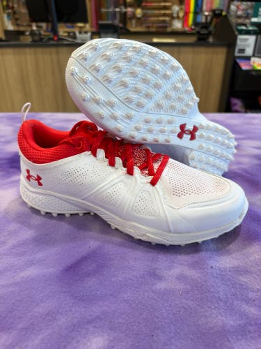 Women's Under Armour Turf Cleats | 9 (New)