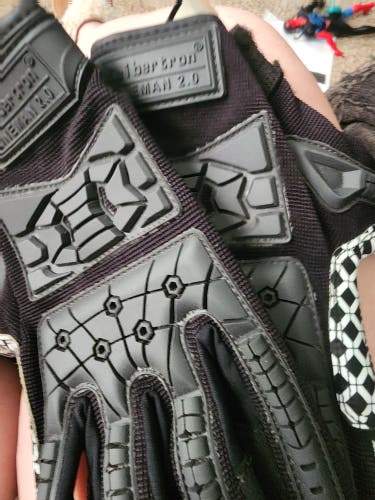 Black Large Adult Gloves (New)
