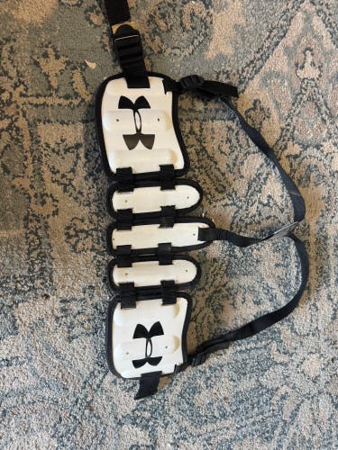Youth Extra Small Under Armour Rib Pad (Used)