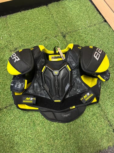 Junior Small Bauer Supreme M3 Shoulder Pads (Used)