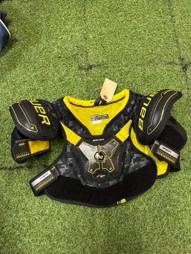 Youth Large Bauer Supreme Mach Shoulder Pads (Used)