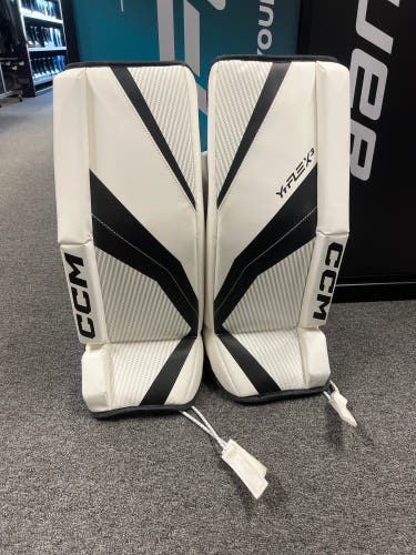 Youth 24" CCM YTFLEX 3 Goalie Leg Pads (New)