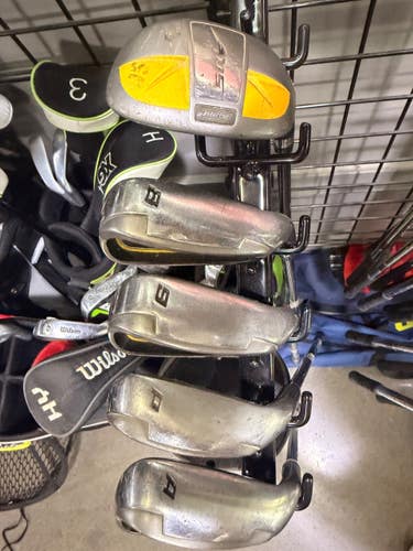 Nike Used Right Handed Men's Senior Flex Graphite Shaft Iron Set
