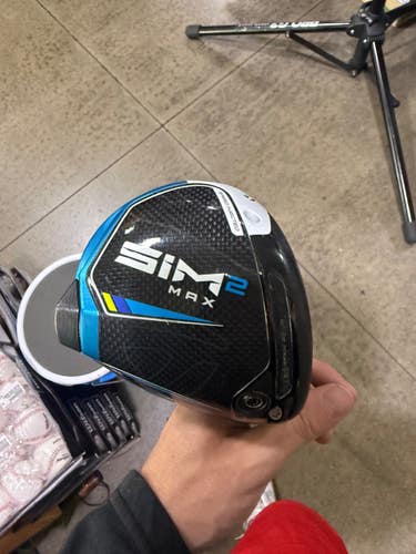 Used Taylormade SIM 2 MAX Mens Driver RH 10.5 Degree 11605-S000221060