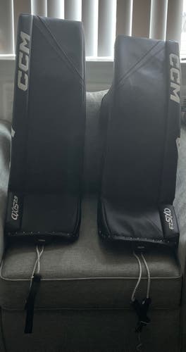 35" 2022 CCM Axis 2.9 Goalie Leg Pads