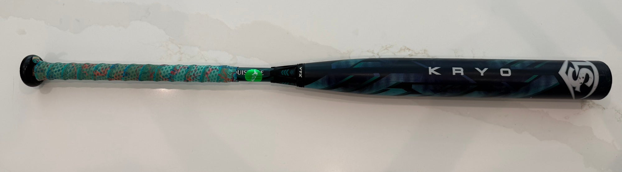 2025 Louisville Slugger Kryo Composite Bat (-9) 24 oz 33" (Used)
