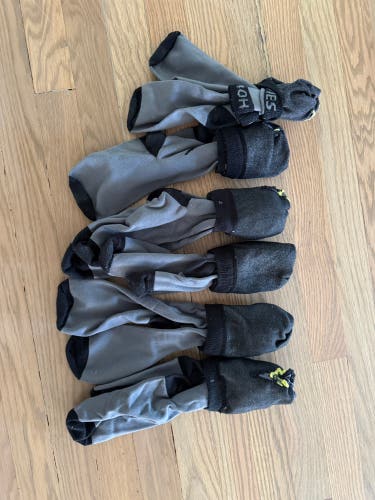 Gray Adult Unisex Medium Howies Socks (Used) 6 pairs