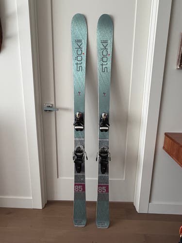 Women's 2019 Stockli 168 cm All Mountain Stormrider 85 Motion Skis, Look Pivot 12 bindings