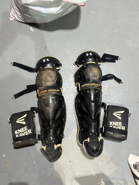 Black Easton Gametime Catcher's Set (Used)
