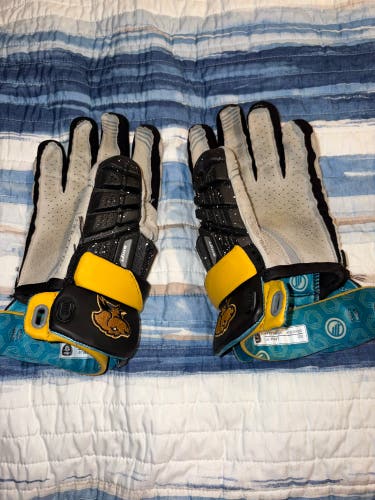 Maverik Shift Lacrosse Gloves (Used)