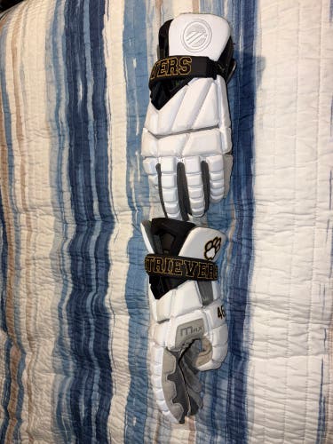 Maverik Max Lacrosse Gloves (Used)
