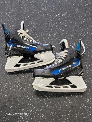 Used Bauer X Senior Hockey Skate Senior 8.5 11849-S000042389