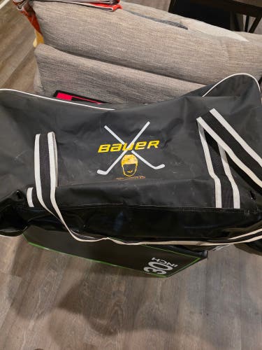 Bauer S20 Pro Carry Bag - Spittin Chiclets (USED)