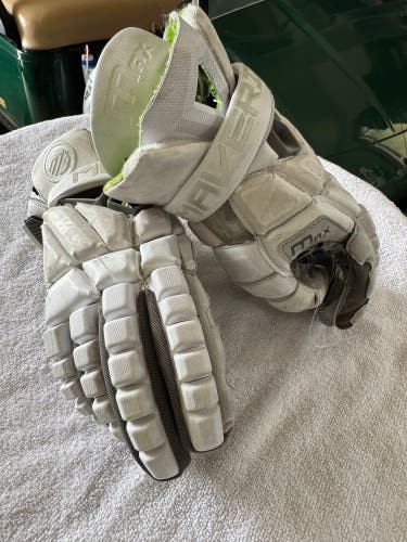 Maverik Max Lacrosse Gloves (Used)