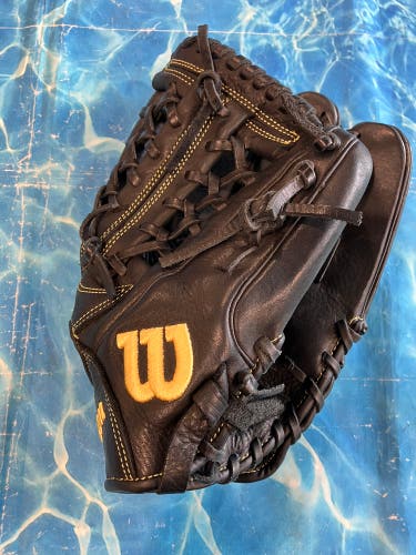 Black Wilson A950 RH Baseball Glove 11.75" (Used)