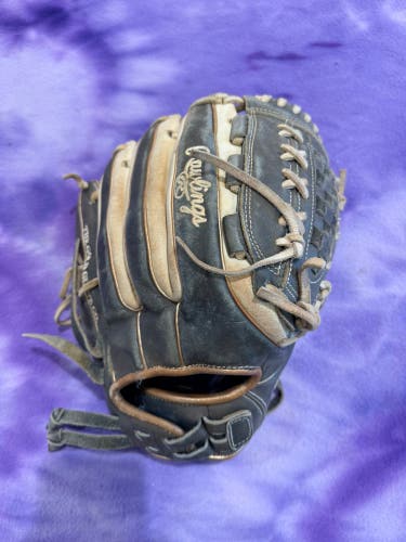 Black Rawlings Heart of The Hide RH Pitcher's Softball Glove 13" (Used)