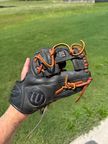 Wilson A1k RH Infield Baseball Glove 11.5" (Used)
