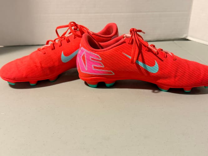 Orange Men's Size M 8.0 (W 9.0) Nike Mercurial Superfly Molded Cleats Cleats (Used)