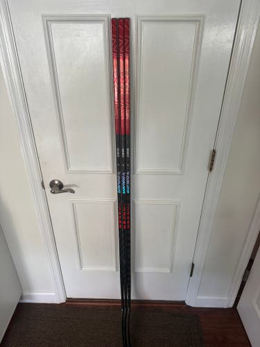 Senior Bauer Nexus Tracer Right Handed Hockey Stick P88M 95 Flex Pro Stock 3 pack (Used)