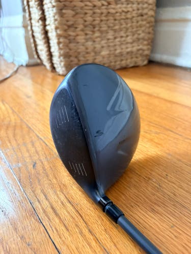 Men's 2022 Cobra Air X Offset Right Handed Driver Stiff Flex 10.5 Loft Graphite Shaft 46" (Used)