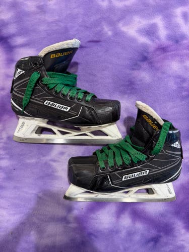 Senior Bauer Supreme S170 Hockey Goalie Skates Regular Width Size 5 (Used)