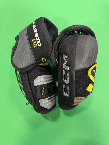 CCM Classic SE Elbow Pads | Junior Medium