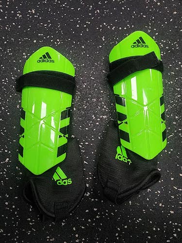 Used Adidas Soccer Shin Guards Junior Neon Green Junior 11849-S000042361