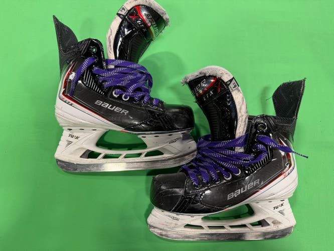 Intermediate Bauer Vapor XLTX Hockey Skates 6.5 (Used)