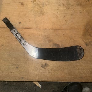 Easton Focus Flex Left Hand Stick Blade (Used) sakic p3