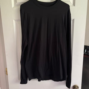 Black Men's Large Lululemon Pullover (Used)