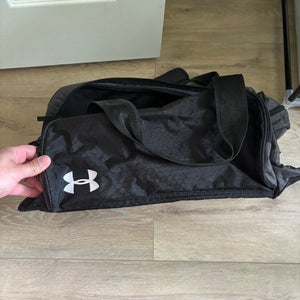 Black Men's Under Armour Duffle Bag (Used)