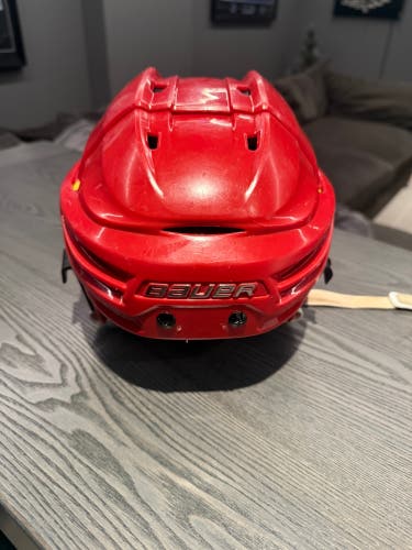 Medium Bauer Re-Akt 100 Helmet (Used) - Red