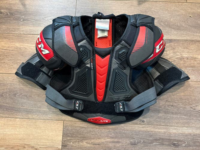 CCM QuickLite Shoulder Pads Senior Small