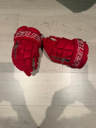 Bauer Nexus N9000 Gloves 14" (Used)