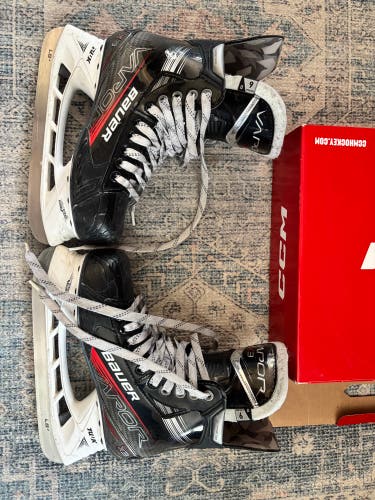 2021 Bauer Vapor 3X Hockey Skates Regular Width 6 (Used)