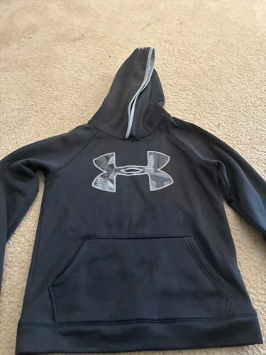 Black Boys Large Under Armour Sweatshirt (Used)