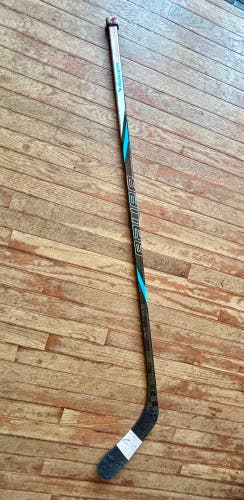 Intermediate Bauer Nexus Tracer Right Handed Hockey Stick P92 40 Flex (Used)