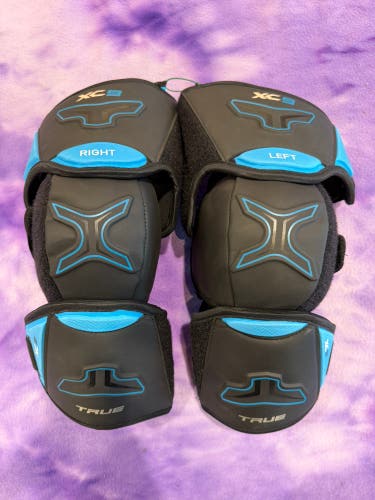 Senior Medium True Xc9 Elbow Pads (New)