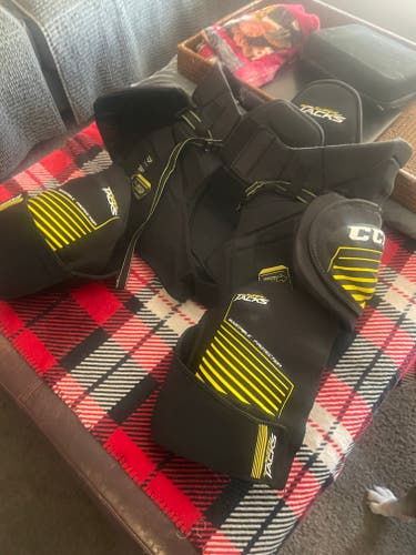 Senior Large CCM Super Tacks Hockey Pants