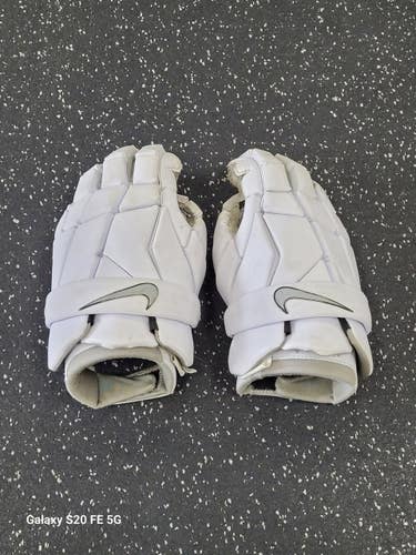 Used Nike VAPOR Lacrosse Gloves Mens White 13" 11849-S000042311