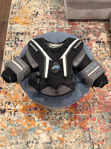 Small Vaughn Velocity V9 Goalie Chest Protector (Used)