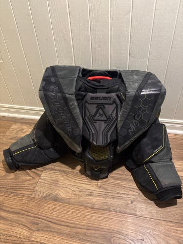 Small Bauer Supreme Shadow Goalie Chest Protector (Used)