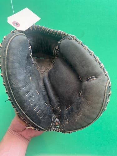 Mizuno Prospect Series PowerClose RH Catcher's Baseball Glove 31" (Used)