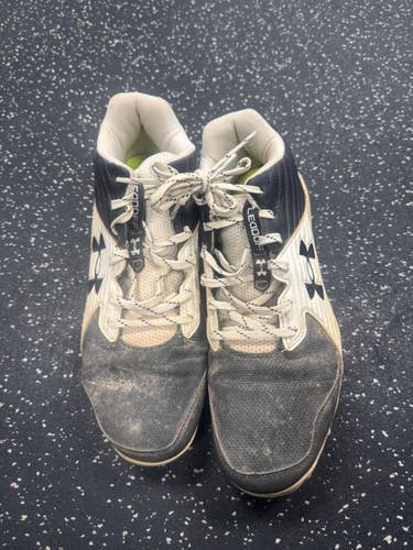 Used Under Armour LEADOFF BB/SB Cleats Black And White Senior 11.5 11849-S000042324