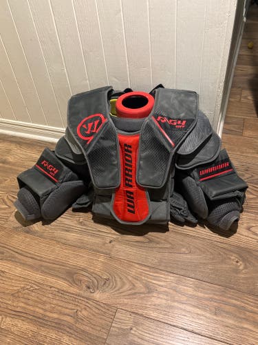 Small Warrior Ritual G4 Pro Goalie Chest Protector (Used)