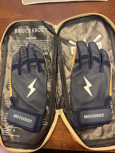 XS Batting Gloves (New)