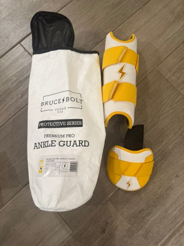 White EvoShield Elbow Guard Shin Guards (New)